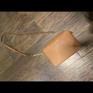 Michael kors crossbody